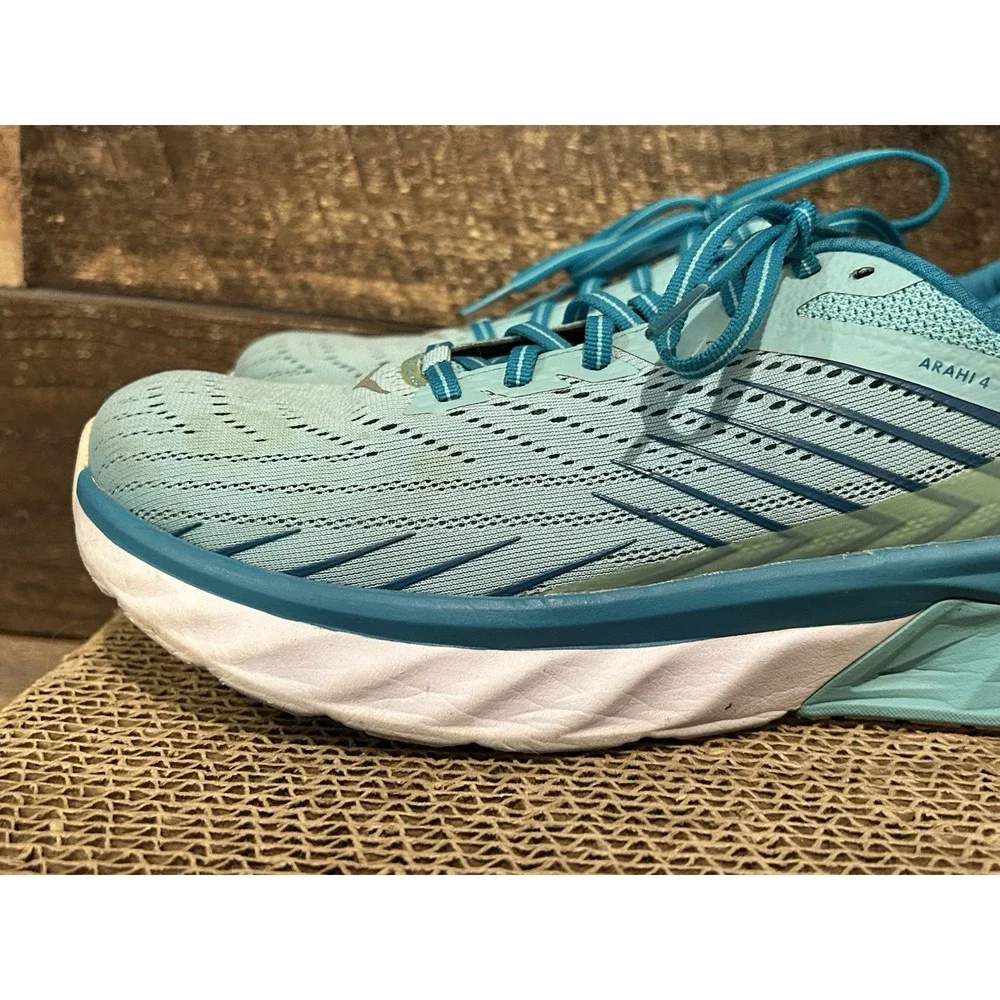 Hoka One One Arahi 4‎ Women's Size 9 Running Shoes Antigua Sand Carribean Sea